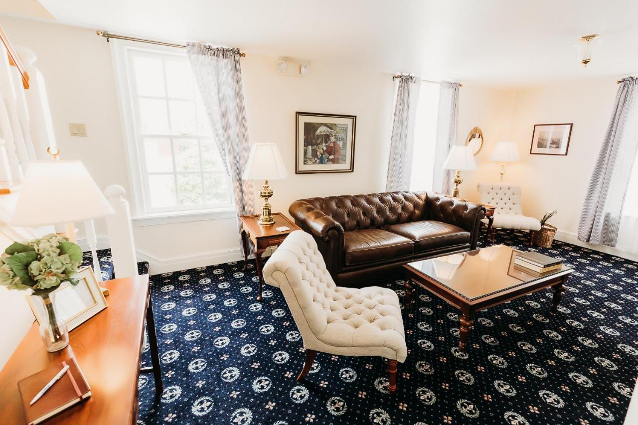 The Rochester Inn Sheboygan Falls Eksteriør bilde