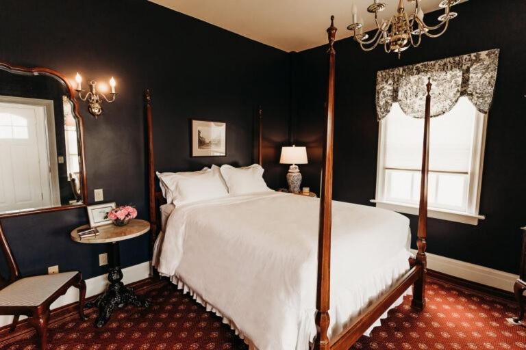 The Rochester Inn Sheboygan Falls Eksteriør bilde