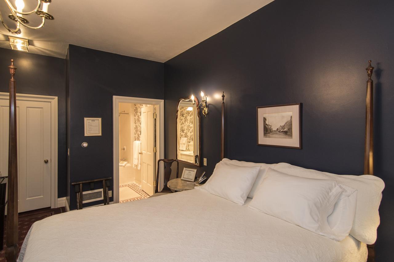 The Rochester Inn Sheboygan Falls Eksteriør bilde